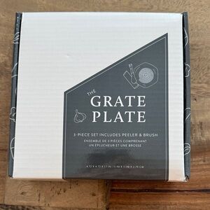 New The Grate Plate 3-Piece Set green Ceramic Set – Garlic Peeler & Brush